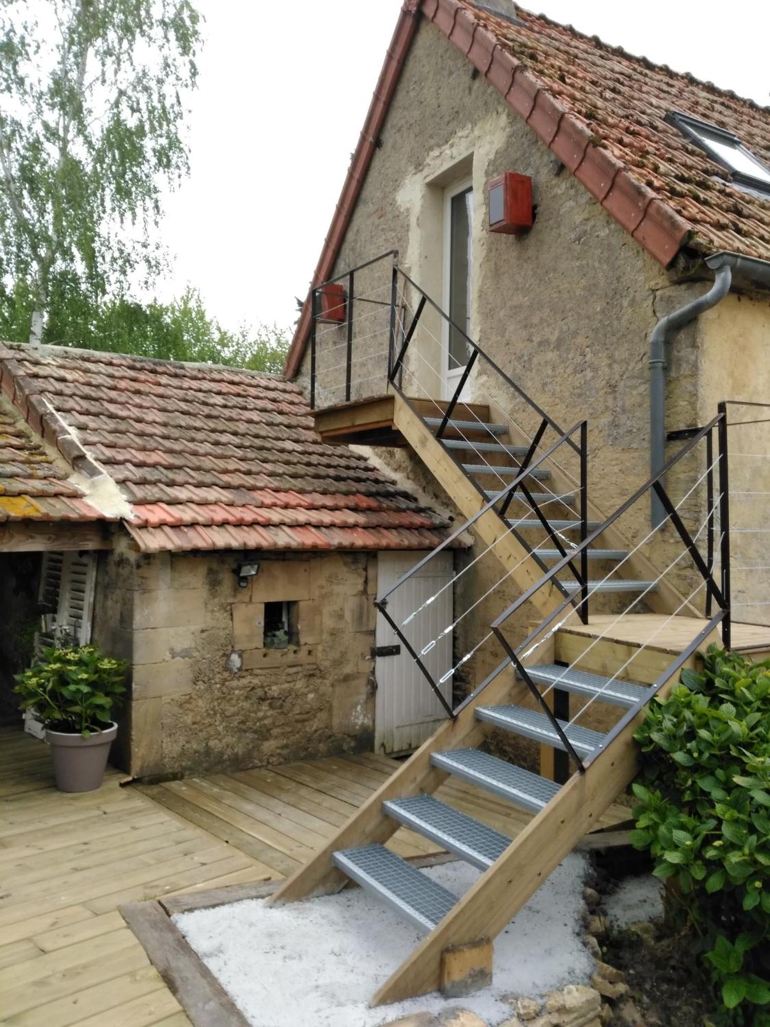 Apartament O Grenier De L'Artiste Bazenville Zewnętrze zdjęcie