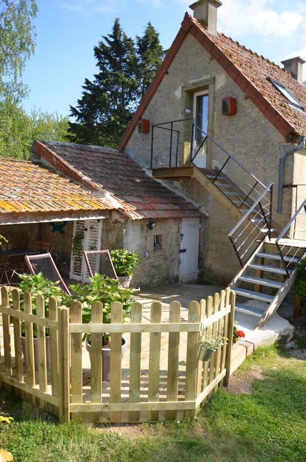Apartament O Grenier De L'Artiste Bazenville Zewnętrze zdjęcie